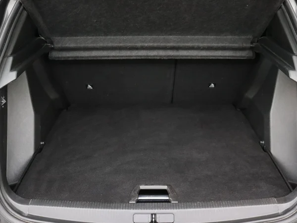 PEUGEOT 2008 (2022) — foto 8 van 27