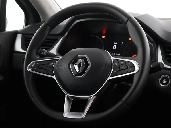 RENAULT Captur (2022) — foto 14 van 28