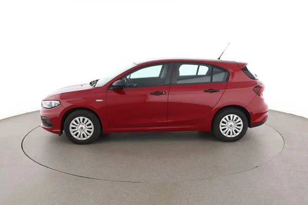 Fiat Tipo (2017) — foto 9 van 16
