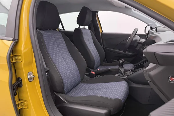 Peugeot 208 (2021) — foto 18 van 44