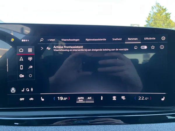 AUDI A6 Avant e-hybrid (PHEV) (2026) — foto 13 van 24