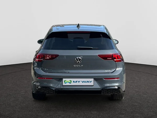 VOLKSWAGEN Golf VIII (2025) — foto 19 van 24