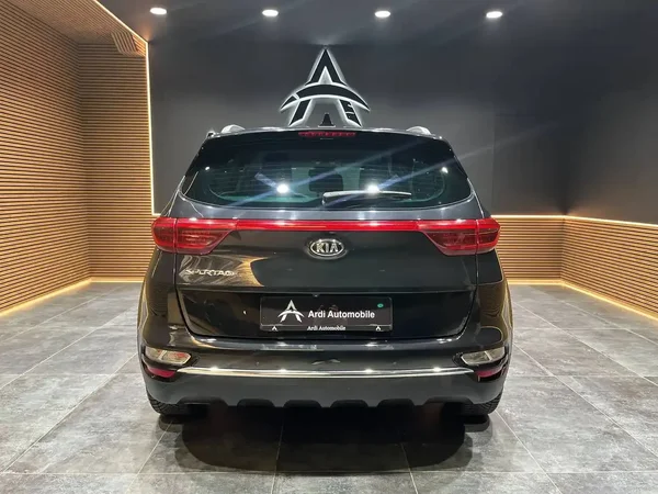 Kia Sportage (2019) — foto 14 van 18