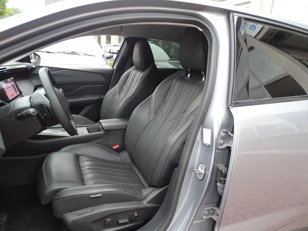 Peugeot 408 (2025) — foto 4 van 25