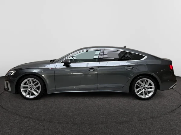 AUDI A5 Sportback (2021) — foto 8 van 13