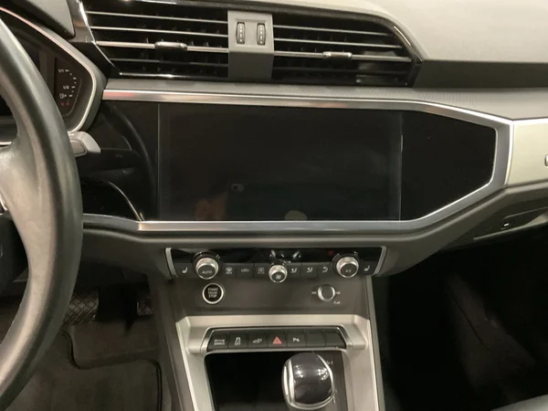AUDI Q3 PHEV (2022) — foto 11 van 24