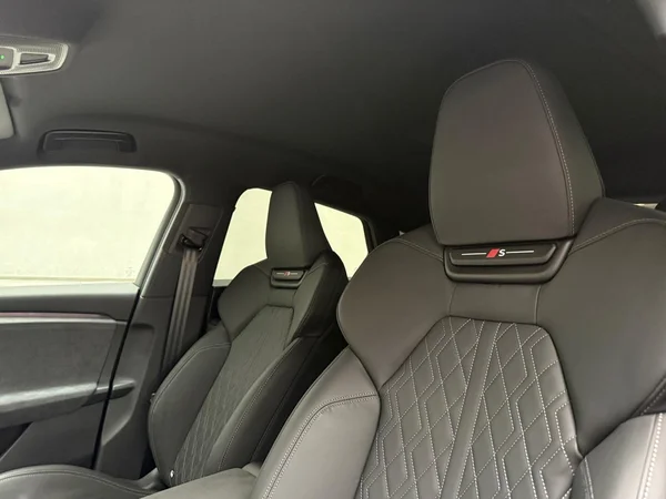 AUDI Q6 Sportback e-tron (2026) — foto 9 van 19
