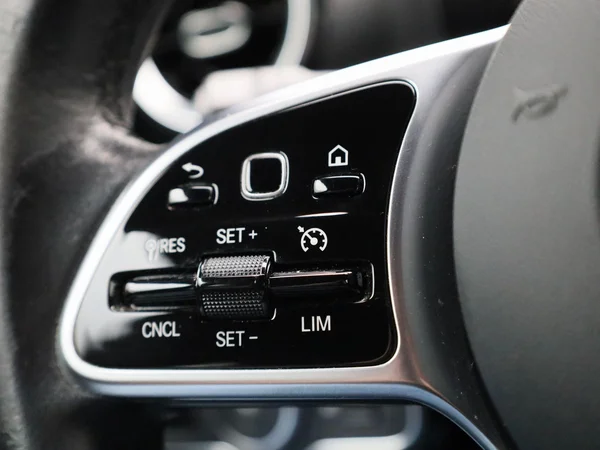Mercedes-Benz CLA (2021) — foto 11 van 40