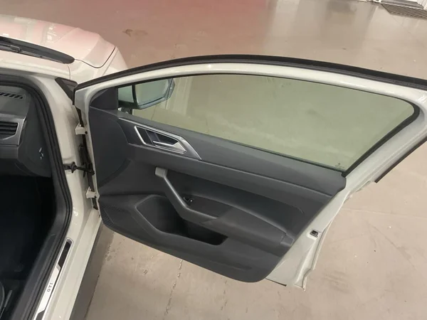 VOLKSWAGEN Polo GTI (2025) — foto 9 van 22