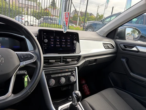 VOLKSWAGEN T-Roc (2023) — foto 10 van 10