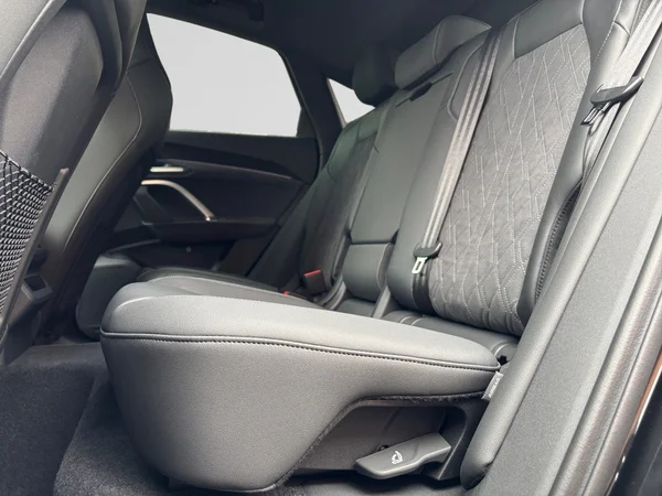 AUDI Q5 Sportback (2026) — foto 6 van 16