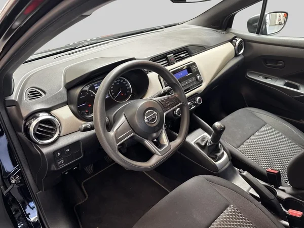Nissan Micra (2018) — foto 18 van 18