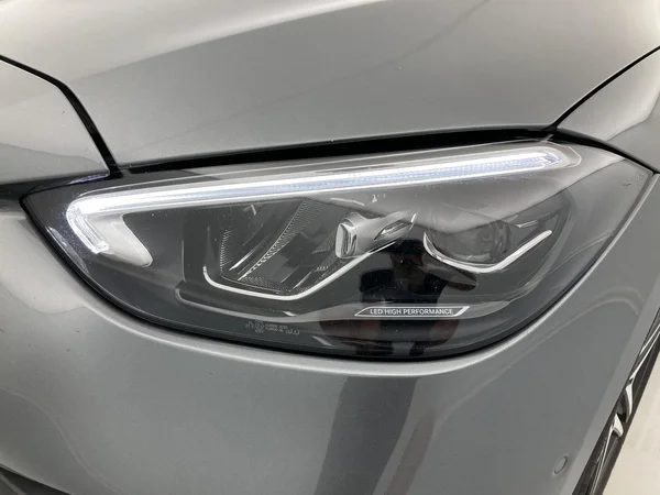 MERCEDES-BENZ C Break (2022) — foto 5 van 36
