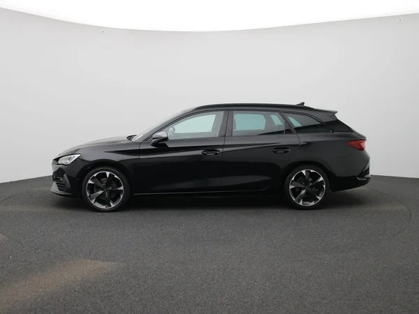 CUPRA Leon Sportstourer (2023) — foto 36 van 40