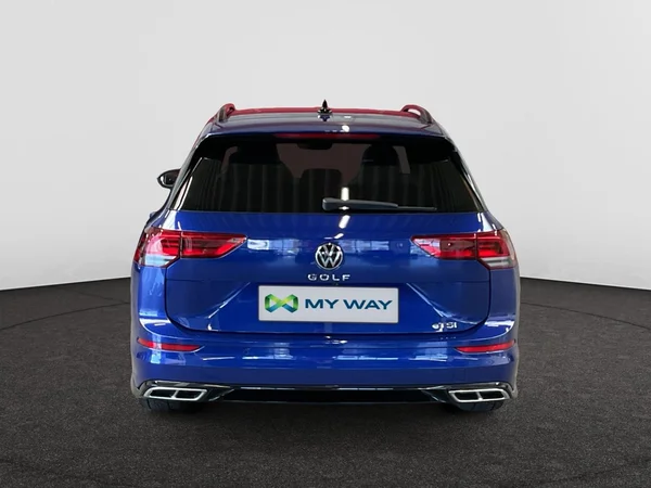 VOLKSWAGEN Golf VIII SW (2024) — foto 18 van 23