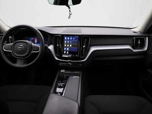 Volvo XC60 (2021) — foto 32 van 44