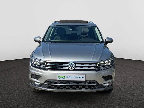VOLKSWAGEN Tiguan Dsl (2018) — foto 6 van 22