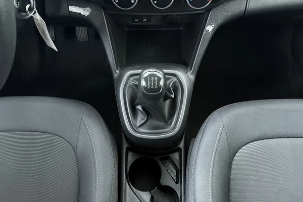 Hyundai i10 (2018) — foto 4 van 18