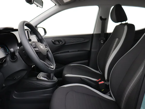 HYUNDAI i10 (2025) — foto 2 van 25