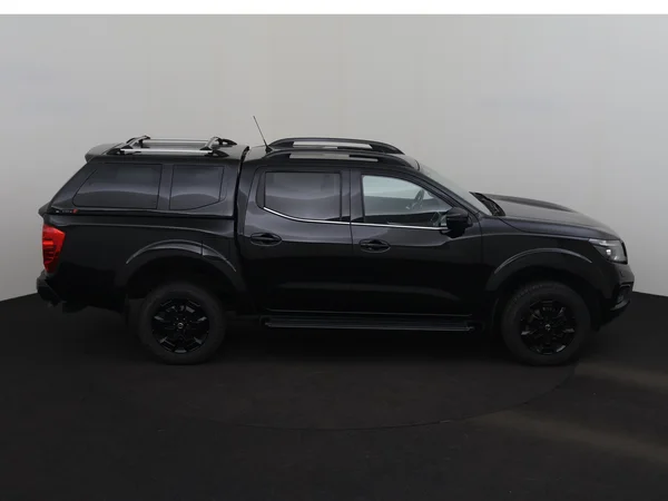 NISSAN Navara (2021) — foto 25 van 29