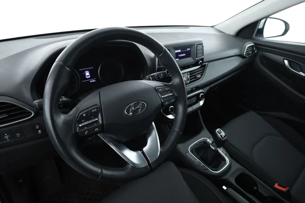 Hyundai i30 (2023) — foto 2 van 16