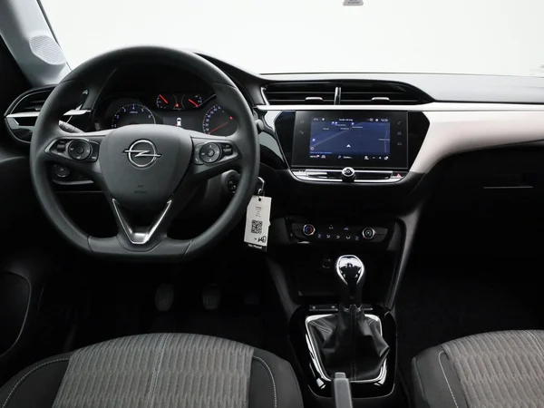 Opel Corsa (2022) — foto 37 van 39
