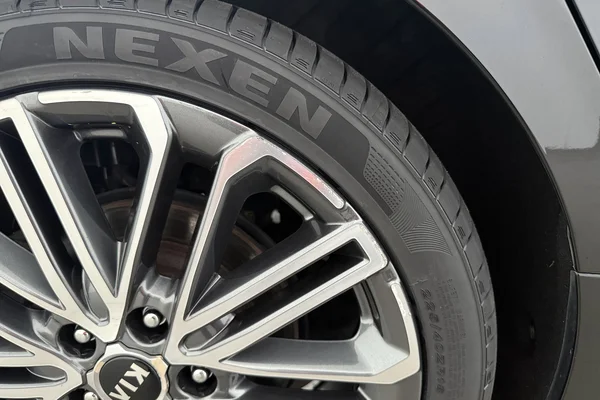 Kia ProCeed (2021) — foto 18 van 27