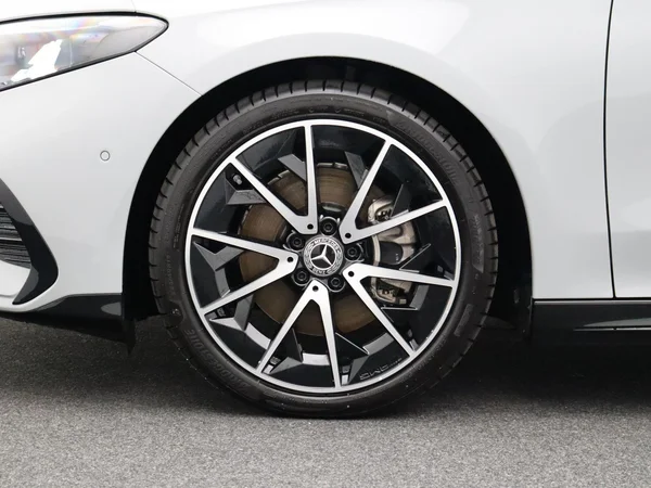 Mercedes-Benz CLA (2025) — foto 29 van 31
