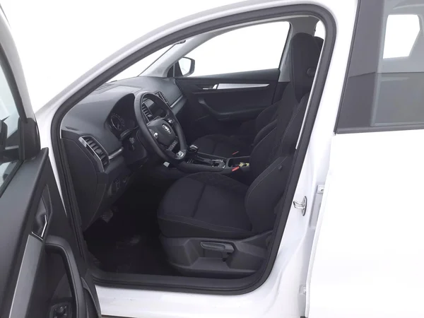Skoda Karoq (2021) — foto 8 van 40
