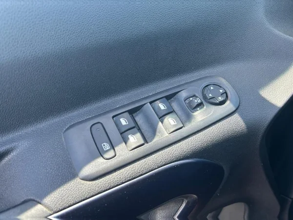 PEUGEOT Rifter Swb Dsl (2019) — foto 21 van 31