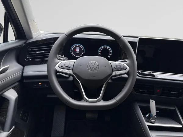 VOLKSWAGEN Tiguan (2026) — foto 4 van 24