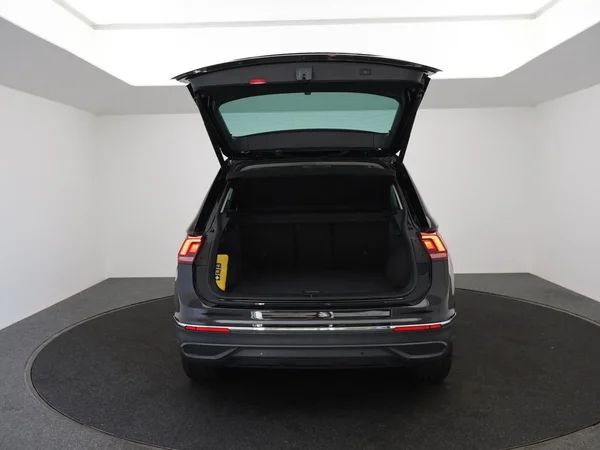 Volkswagen Tiguan (2024) — foto 19 van 28