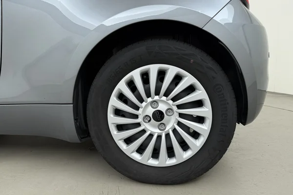 Fiat E-500 (2024) — foto 19 van 22
