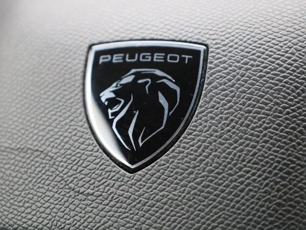 Peugeot 408 (2023) — foto 26 van 47