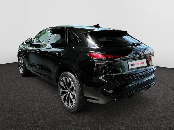 AUDI Q3 Sportback (2025) — foto 12 van 22