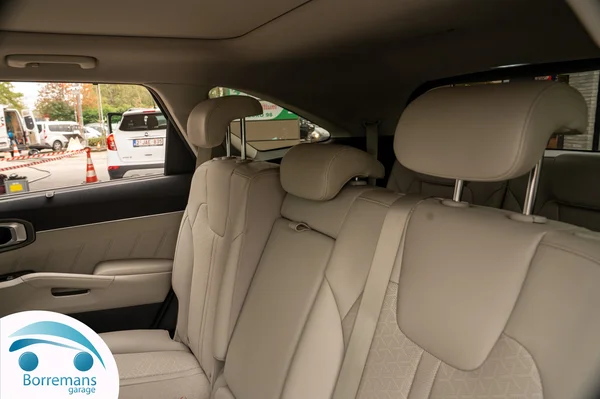 Kia Sorento (2021) — foto 129 van 131