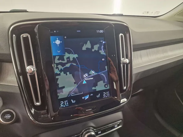 Volvo XC40 (2021) — foto 6 van 17