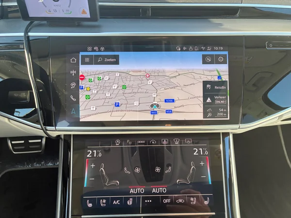 AUDI S8 (2025) — foto 5 van 24