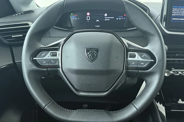 Peugeot 208 (2025) — foto 2 van 16