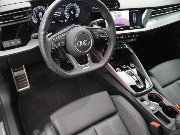 Audi A3 (2025) — foto 18 van 22