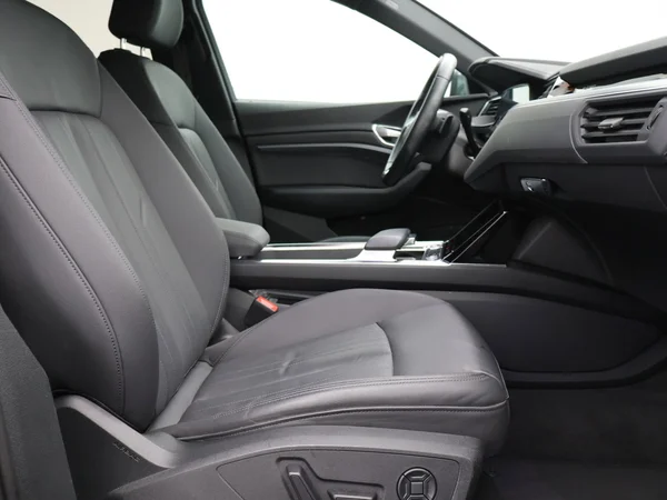AUDI e-tron Sportback (2022) — foto 27 van 27