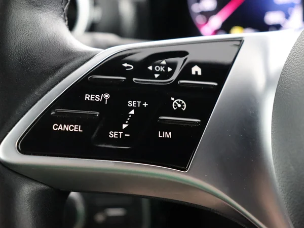 MERCEDES A 250 (2023) — foto 9 van 32