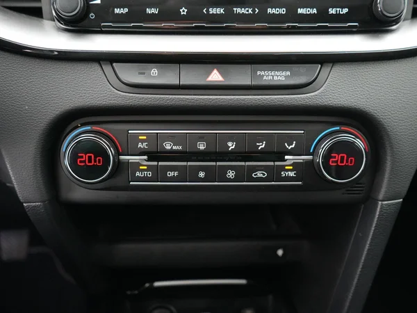 Kia XCeed (2024) — foto 10 van 22