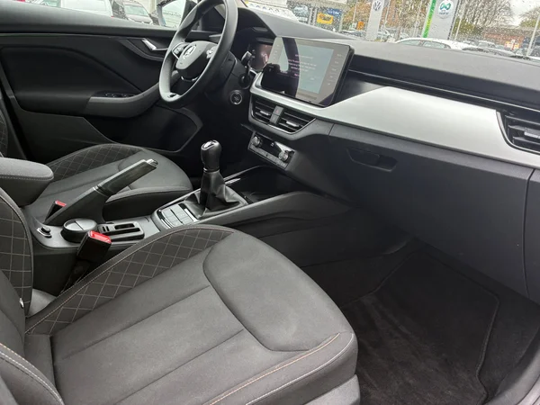 SKODA Kamiq (2023) — foto 14 van 22