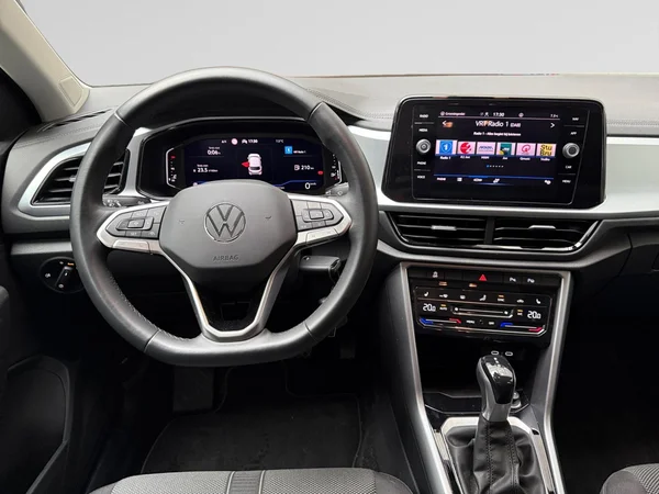 VOLKSWAGEN T-Roc (2023) — foto 11 van 15
