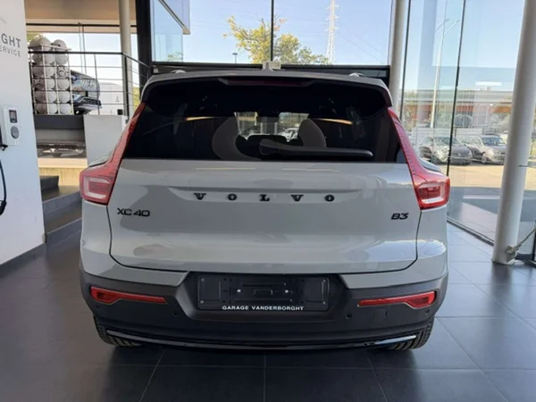 Volvo XC40 — foto 18 van 22