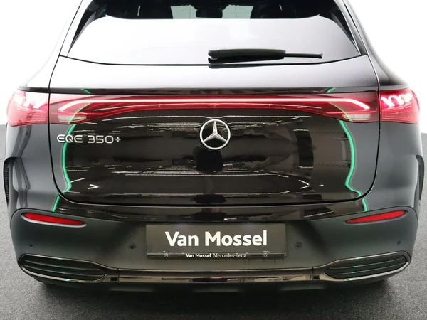 Mercedes-Benz EQE (2025) — foto 21 van 34
