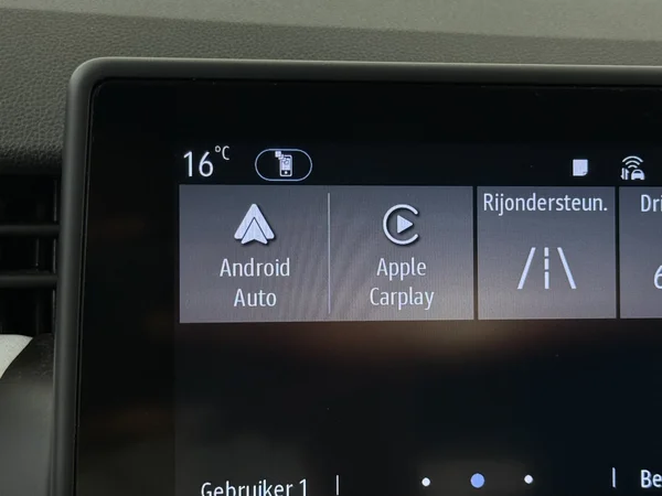RENAULT Clio (2021) — foto 13 van 26