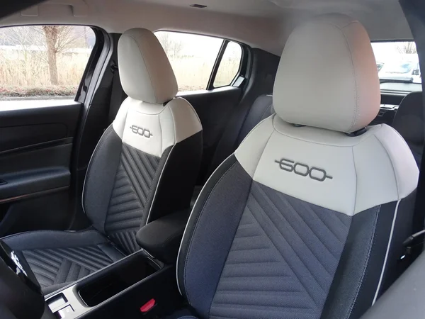 Fiat 600 (2026) — foto 8 van 23