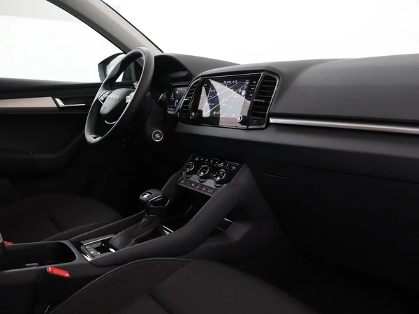 SKODA Karoq (2025) — foto 12 van 18